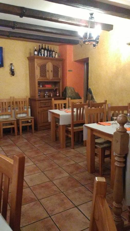 Hostal El Bodegon Ateca Exterior photo
